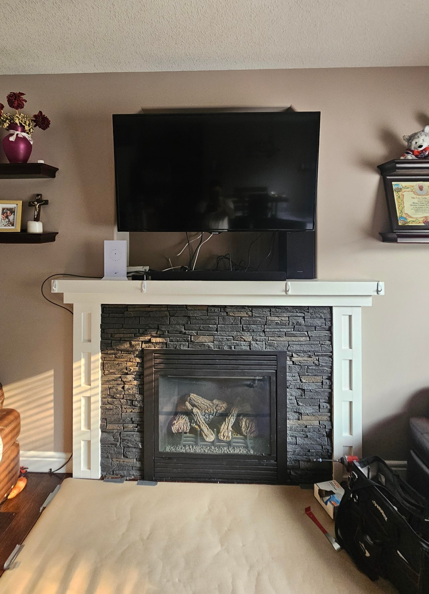 Gas fireplace before conversion